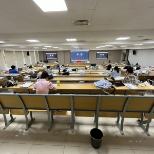 湖南某高校240人階梯教室